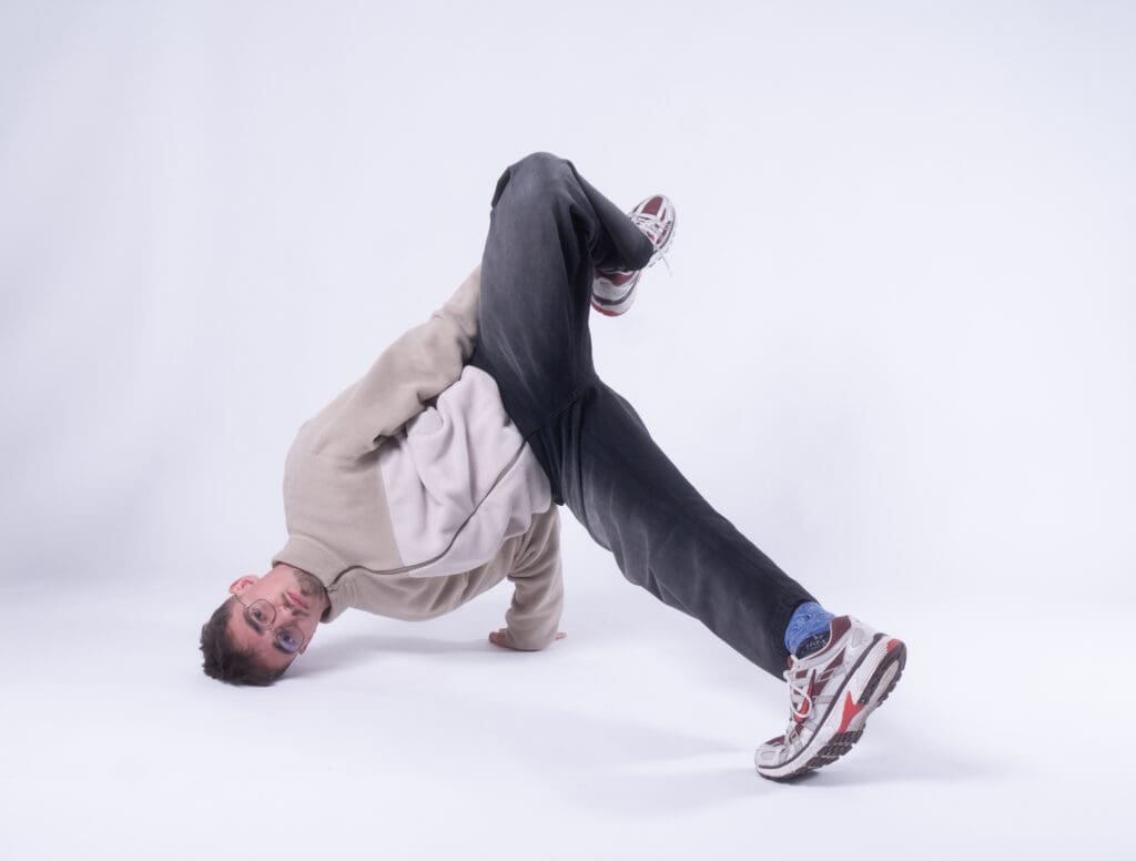 tom break dance